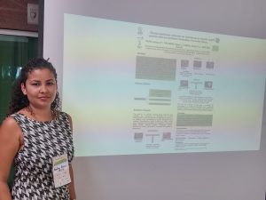 Estudante de Farmácia na Universidade Federal do Sul da Bahia, Kariny de Oliveira comemora a escolha de seu estudo para compor o número temático da Revista Fitos (Foto: Alexandre Matos)