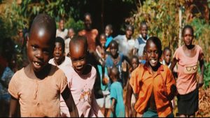 Os estudos clínicos de fase II estão sendo realizados em um grupo de crianças da Costa do Marfim, na África, diagnosticadas com esquistossomose (Arquivo)