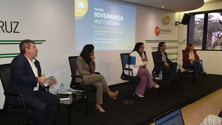 Farmanguinhos comemora os 50 anos com painel de governança para celebrar o passado e refletir sobre o futuro da instituição